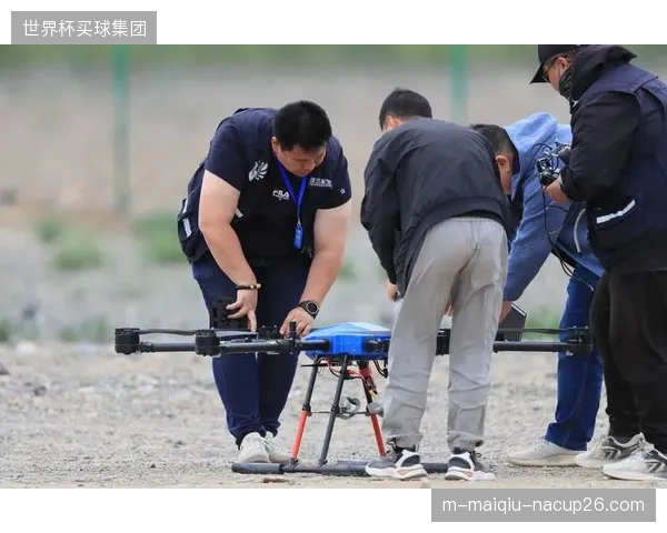 深圳大运中心整合无人机飞手与安防技术员，构建“人技结合”的弹性安保体系